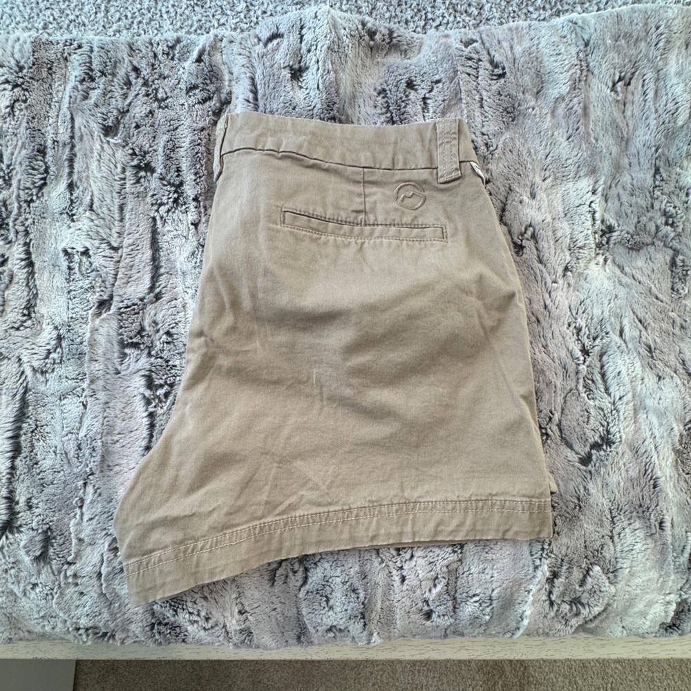 Magellan Outdoors Khaki Shorts
